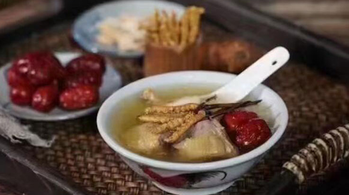 冬蟲夏草:辨清體質(zhì),找準(zhǔn)適合的滋補(bǔ)人群