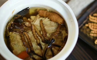 鴨子冬蟲夏草怎么煲湯好？掌握 3 個關(guān)鍵，燉出鮮醇滋補(bǔ)靚湯