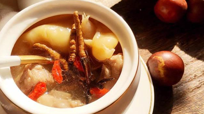  石斛、冬蟲夏草、西洋參、枸杞搭配，如何吃更養(yǎng)身？